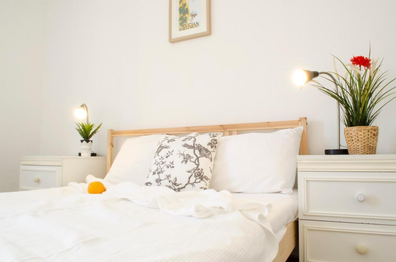 Regents Canal Apartments Лондон Екстер'єр фото