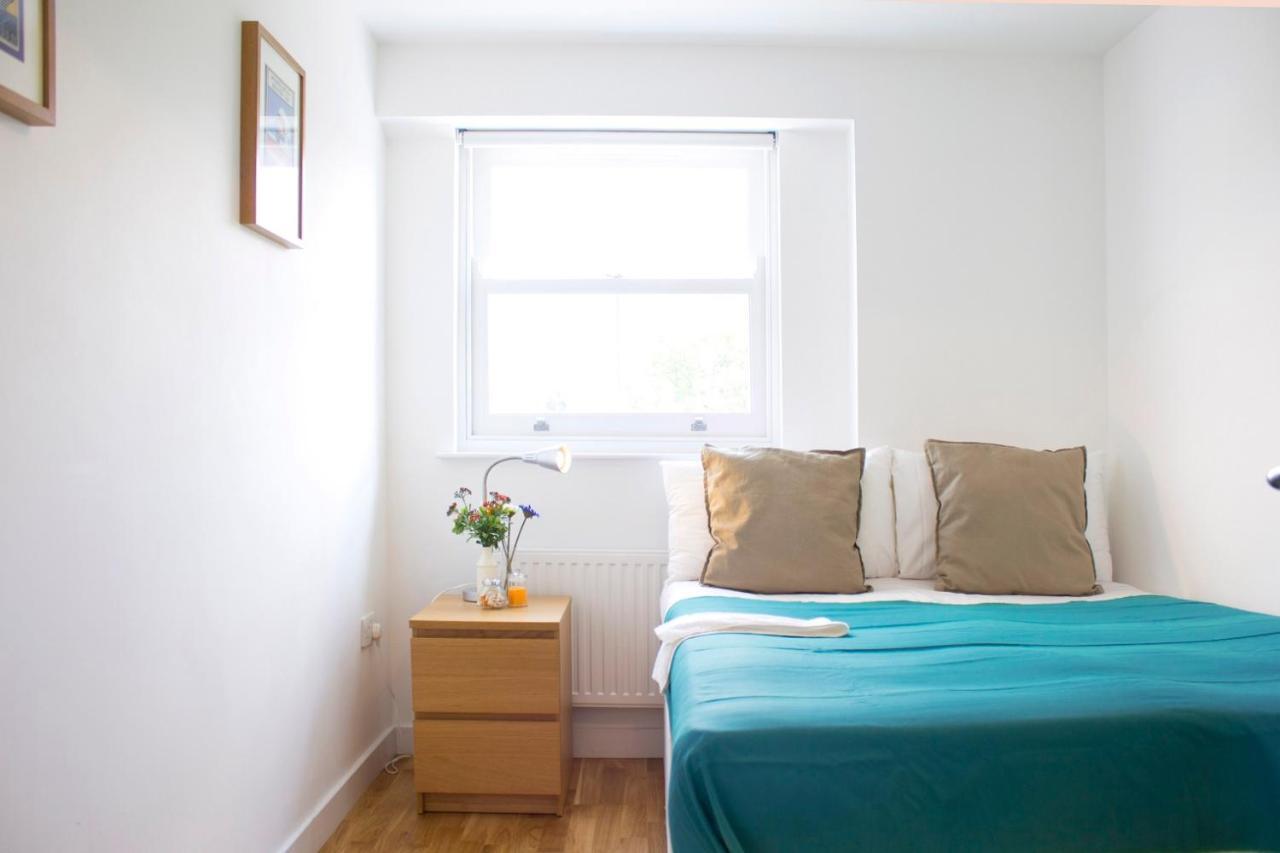 Regents Canal Apartments Лондон Екстер'єр фото